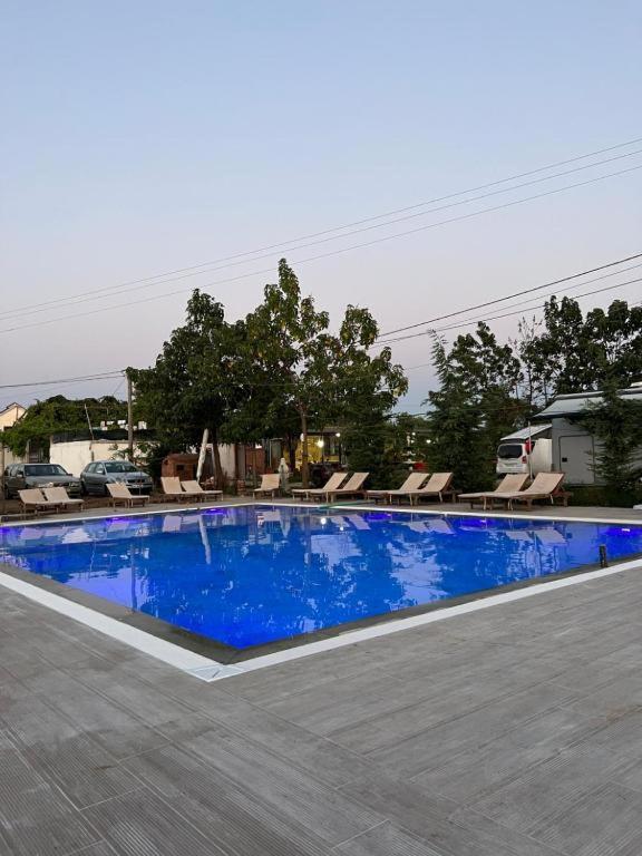 Windmill Shkodra Villa'S & Gesthouse Dış mekan fotoğraf